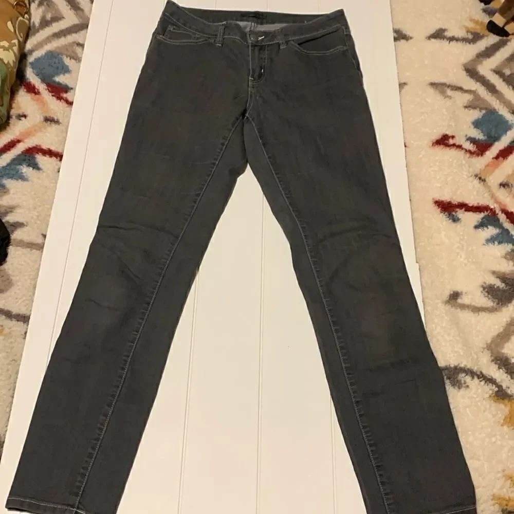 PRANA, jeans, size 6, dark gray, great condition
